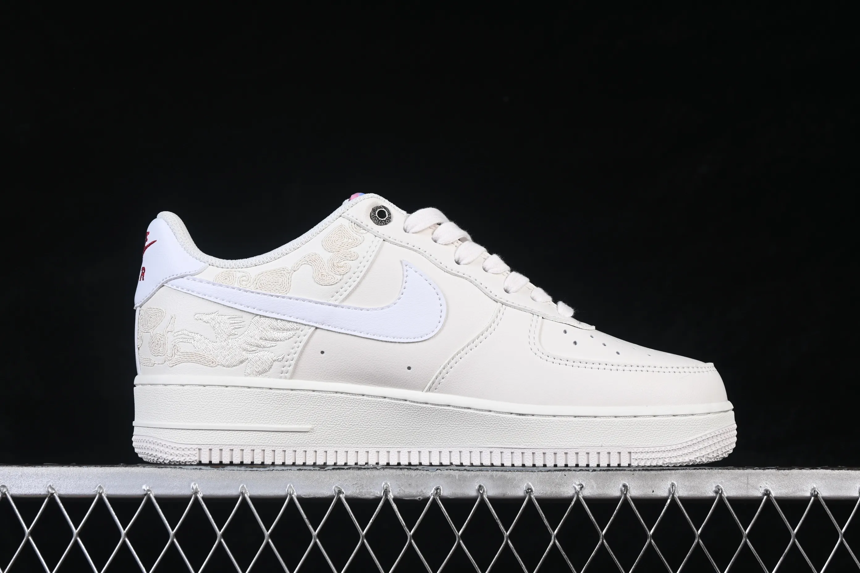 All categories Nk Air Force 1 Air Force series Nk Air Force 1 Low Air Force low-top Nike Air Force 1'07 Low Year of the Horse limited edition Air Force 1 low-top casual sneakers IQ1119-011